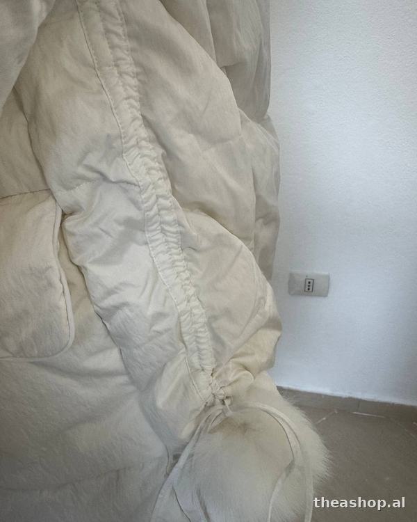 Xhaketa e bardhë me gëzof — foto 3